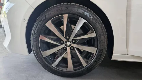 Peugeot 508 2.0 bluehdi GT Line s&s 160cv eat8 - Immagine 27