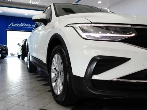 Volkswagen Tiguan 2.0 tdi Life 150cv dsg - Immagine 11