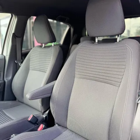Toyota Yaris 5p 1.5h Trend White Edition - Immagine 7