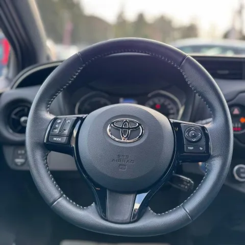 Toyota Yaris 5p 1.5h Trend White Edition - Immagine 9