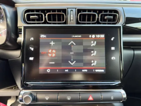 Citroen C3 1.2 puretech Shine s&s 83cv - Immagine 12