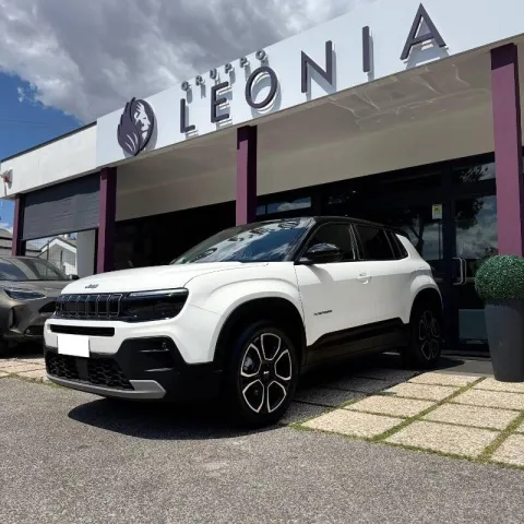 Jeep Avenger 1.2 turbo e-hybrid mhev Summit fwd 110cv edct6 - Immagine 3