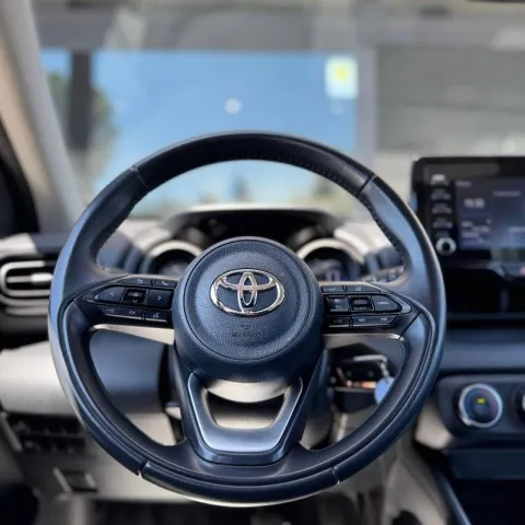 Toyota Yaris 1.0 Trend - Immagine 8