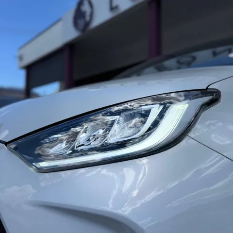 Toyota Yaris 1.5h GR Sport - Immagine 19