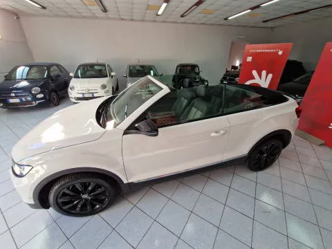 Volkswagen T-Roc Cabriolet 1.0 tsi Style 115cv - Immagine 11