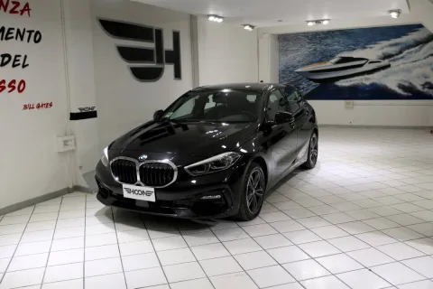 BMW 116d Sport auto - Immagine 1