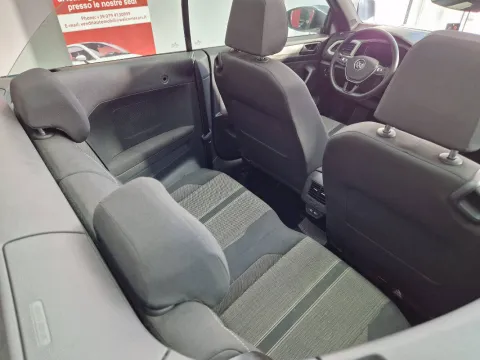 Volkswagen T-Roc Cabriolet 1.0 tsi Style 115cv - Immagine 25