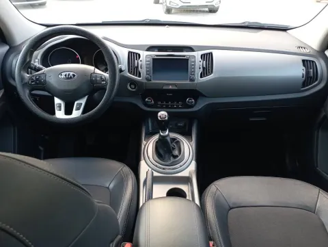 Kia Sportage 2.0 crdi Pure Rebel awd 136cv - Immagine 5