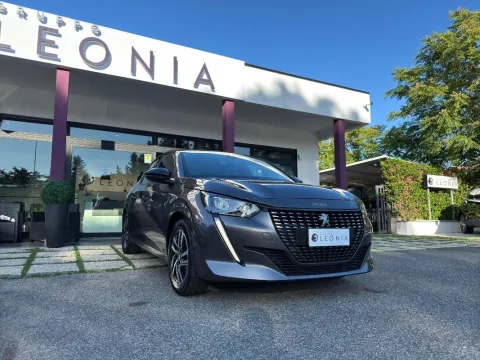 Peugeot 208 1.5 bluehdi Allure Pack s&s 100cv - Immagine 1