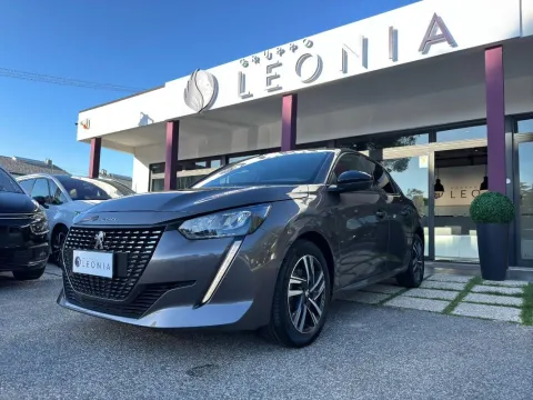 Peugeot 208 1.5 bluehdi Allure Pack s&s 100cv - Immagine 3