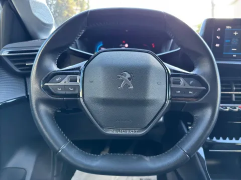 Peugeot 208 1.5 bluehdi Allure Pack s&s 100cv - Immagine 10