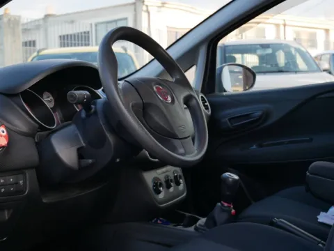 Fiat Punto 5p 1.3 mjt Street s&s 95cv - Immagine 7