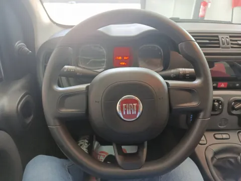 Fiat Panda 1.2 Connected by Wind s&s 69cv - Immagine 11