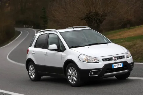 Fiat Sedici 1.9 mjt Dynamic 4x4 120cv - Immagine 10