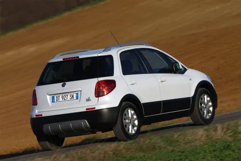 Fiat Sedici 1.9 mjt Dynamic 4x4 120cv - Immagine 20