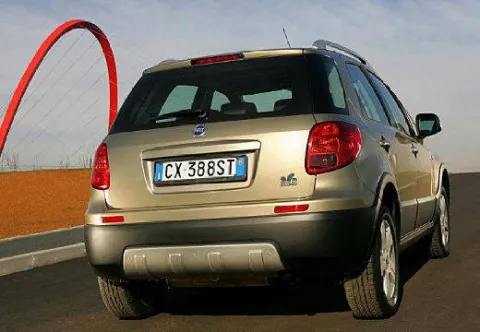 Fiat Sedici 1.9 mjt Dynamic 4x4 120cv - Immagine 23