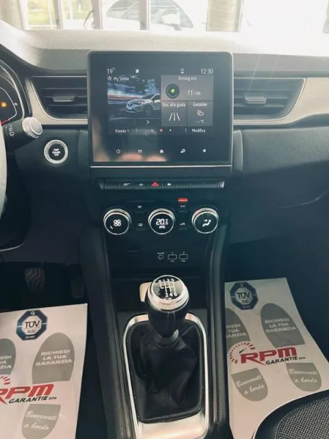 Renault Captur 1.0 tce Techno 90cv - Immagine 9
