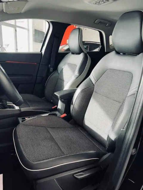 Renault Captur 1.0 tce Techno 90cv - Immagine 10