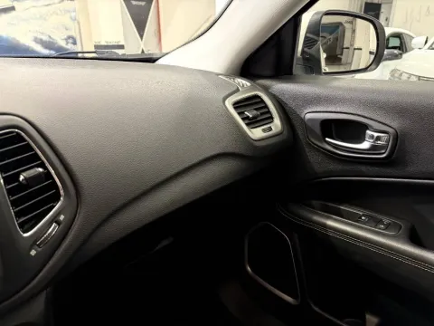 Jeep Compass 1.6 mjt Longitude 2wd 120cv my19 - Immagine 18