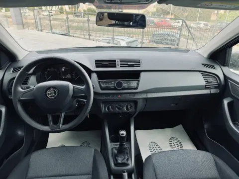 Skoda Fabia 1.0 mpi Active 60cv - Immagine 6