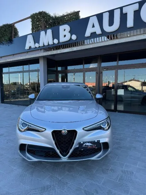 Alfa Romeo Stelvio 2.9 V6 Quadrifoglio Q4 510cv auto - Immagine 2