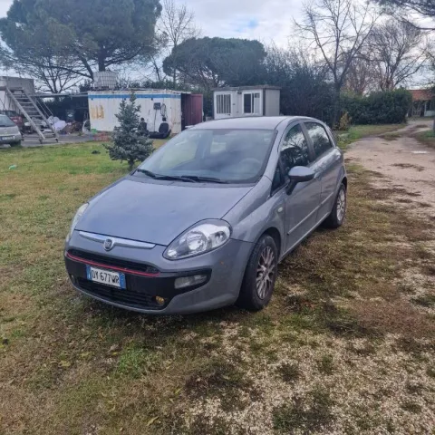 Fiat Punto Evo 5p 1.3 mjt Active s&s 75cv - Immagine 2