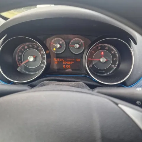 Fiat Punto Evo 5p 1.3 mjt Active s&s 75cv - Immagine 11
