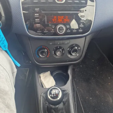 Fiat Punto Evo 5p 1.3 mjt Active s&s 75cv - Immagine 12