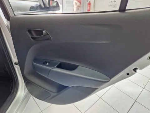 Kia Picanto 1.0 dpi Urban - Immagine 17