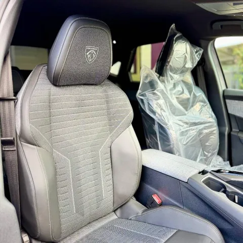 Peugeot 3008 1.2 hybrid GT 145cv e-dcs6 - Immagine 16