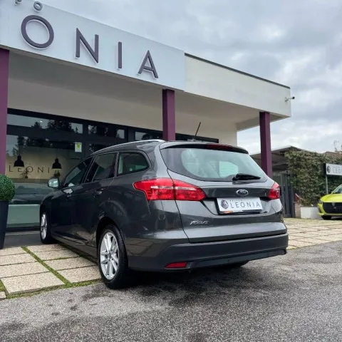 Ford Focus SW 1.5 tdci Business s&s 120cv - Immagine 4