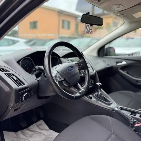 Ford Focus SW 1.5 tdci Business s&s 120cv - Immagine 8