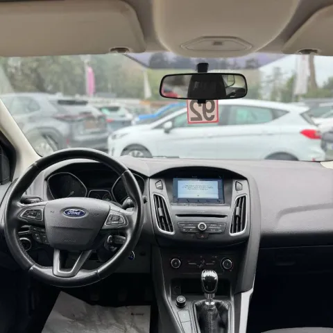 Ford Focus SW 1.5 tdci Business s&s 120cv - Immagine 10