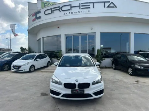 BMW 216i Active Tourer Advantage - Immagine 1