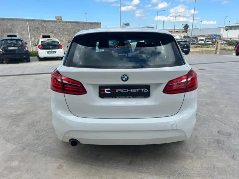 BMW 216i Active Tourer Advantage - Immagine 8