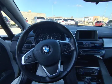 BMW 216i Active Tourer Advantage - Immagine 9