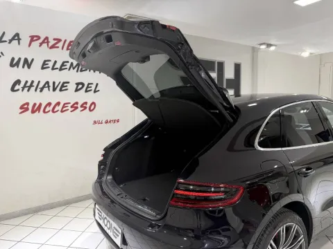 Porsche Macan 3.6 Turbo 400cv pdk my16 - Immagine 27