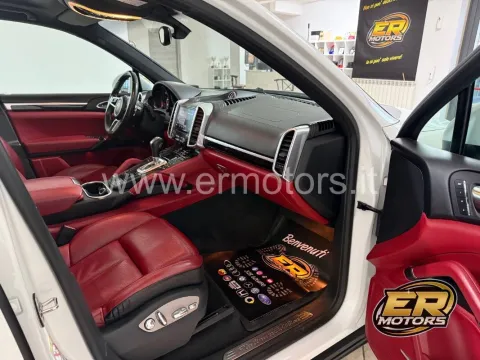Porsche Cayenne 3.0 Platinum Edition tiptronic - Immagine 28