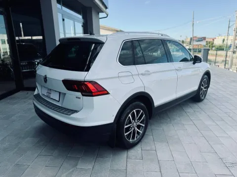 Volkswagen Tiguan 1.6 tdi Style 115cv - Immagine 4