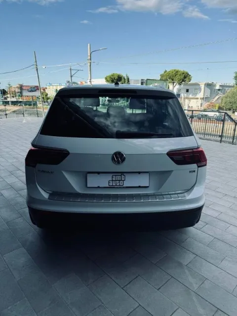 Volkswagen Tiguan 1.6 tdi Style 115cv - Immagine 5