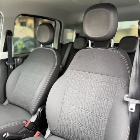 Fiat Panda 1.0 firefly hybrid Cross s&s 70cv 5p.ti - Immagine 7