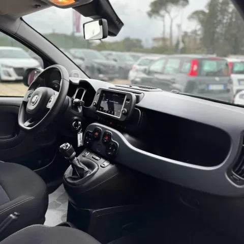 Fiat Panda 1.0 firefly hybrid Cross s&s 70cv 5p.ti - Immagine 15