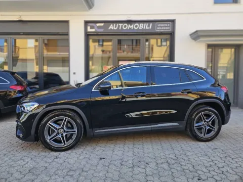 Mercedes GLA 180 d Premium auto - Immagine 1