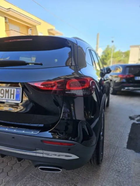 Mercedes GLA 180 d Premium auto - Immagine 5