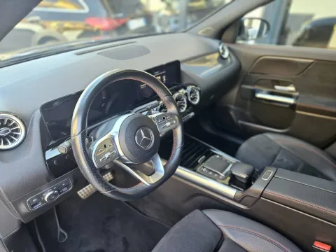 Mercedes GLA 180 d Premium auto - Immagine 9
