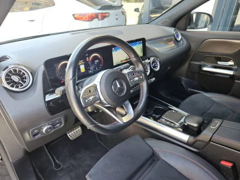 Mercedes GLA 180 d Premium auto - Immagine 9