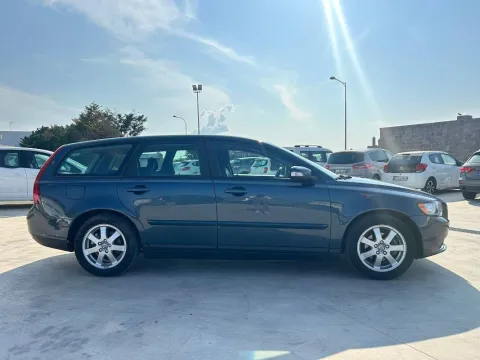 Volvo V50 1.8 flexifuel Kinetic - Immagine 7