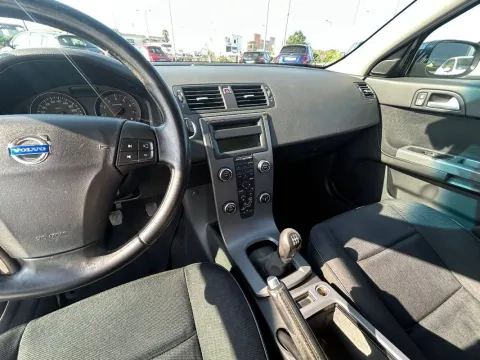 Volvo V50 1.8 flexifuel Kinetic - Immagine 15