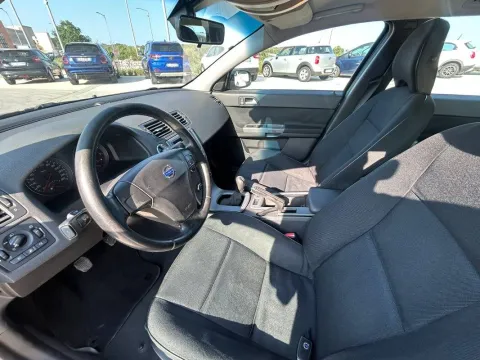 Volvo V50 1.8 flexifuel Kinetic - Immagine 17