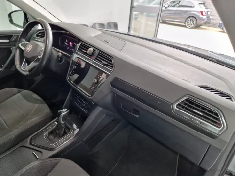 Volkswagen Tiguan 1.5 tsi Elegance 150cv dsg - Immagine 22
